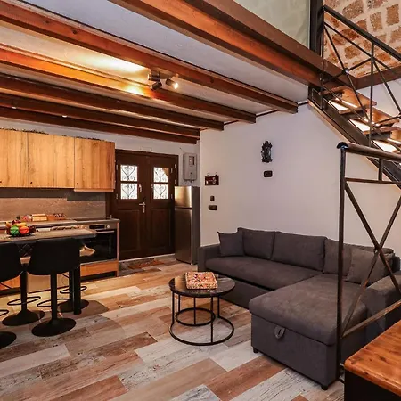 Apartment Medieval Estiva *