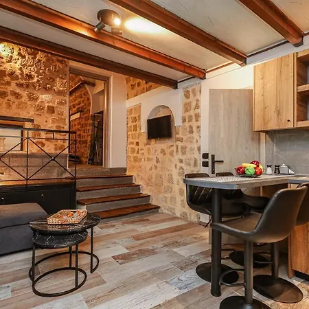 Appartement Medieval Estiva